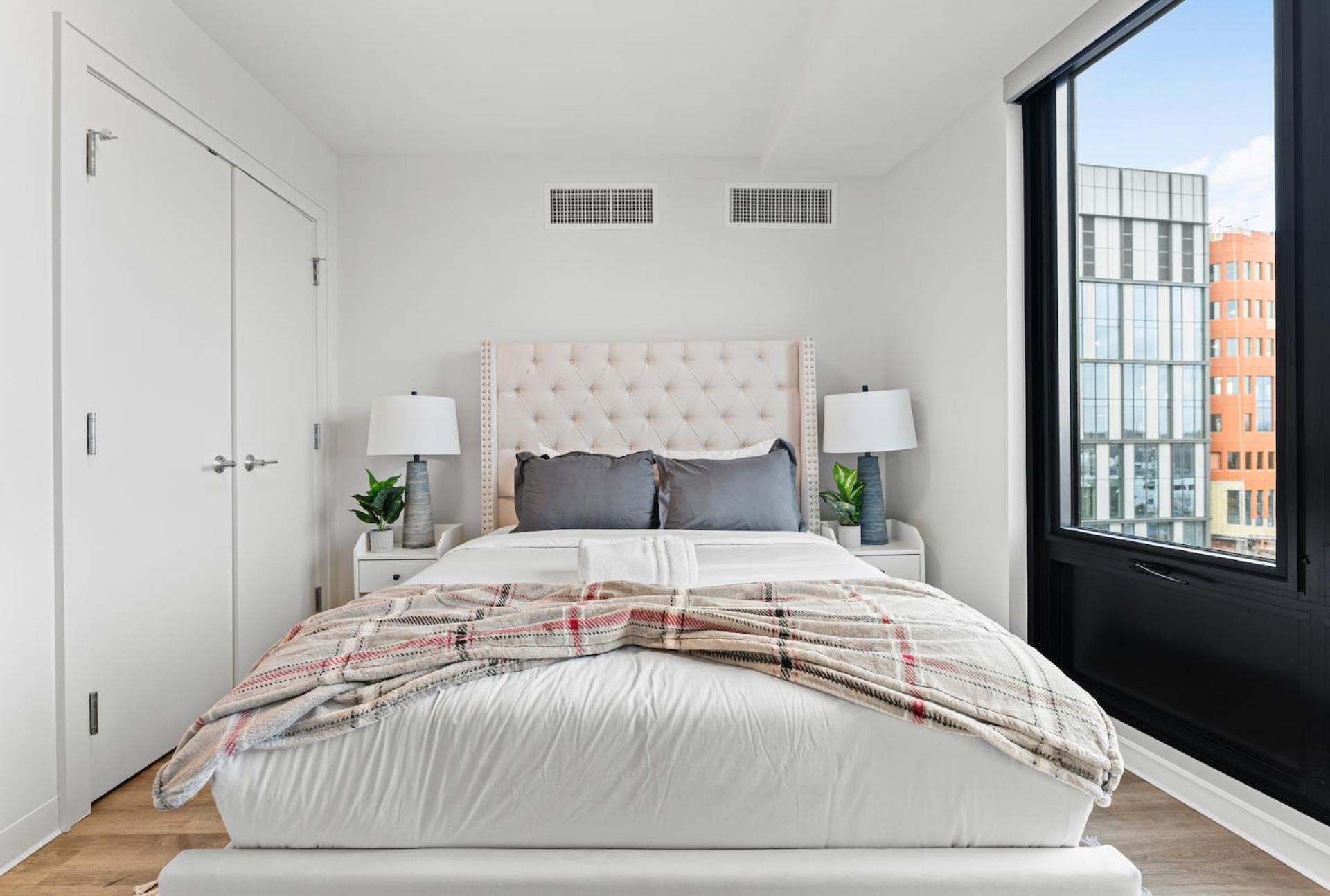 Furnished Luxury Apartment Next To Harvard Stadium Boston Eksteriør bilde
